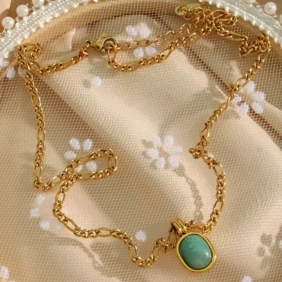 NEW 18K GOLD FIGARO CHAIN NECKLACE, NICE NECKLACE, CUTE NECKLACE - Picture 4 of 8